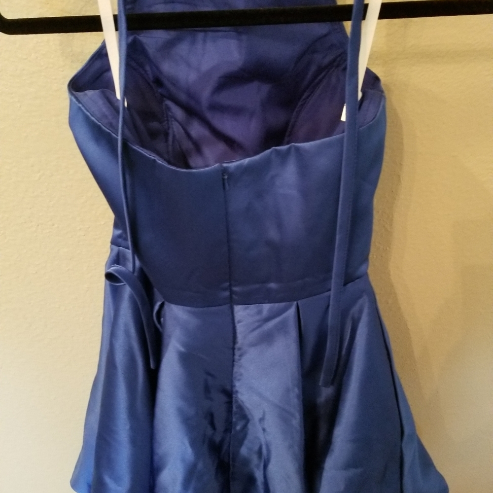 SEMI FORMAL DRESS - Picture 2 of 2